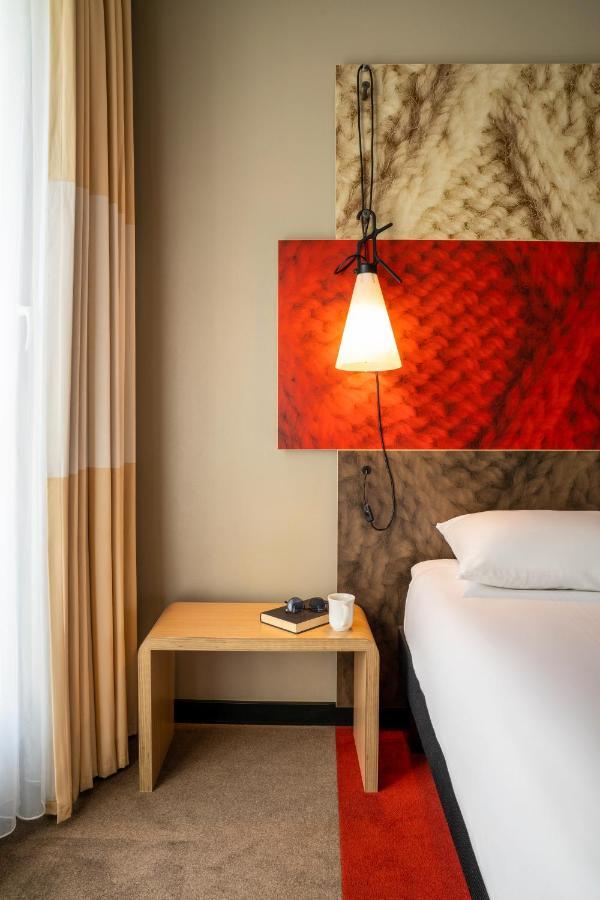 Hotel Ibis Edinburgh Centre Royal Mile - Hunter Square Extérieur photo